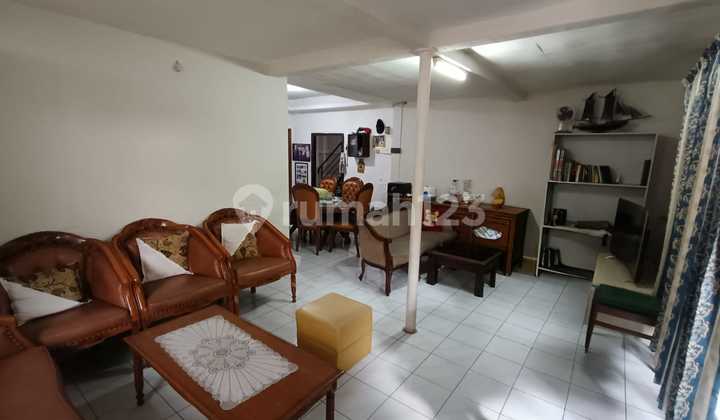 HOT LISTING Quick Sale Setiabudi Wing House