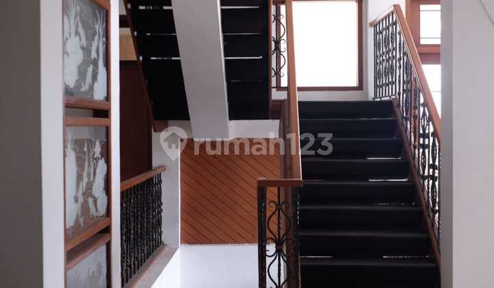 Dijual Rumah Setrasari Dijual Rumah Setrasari