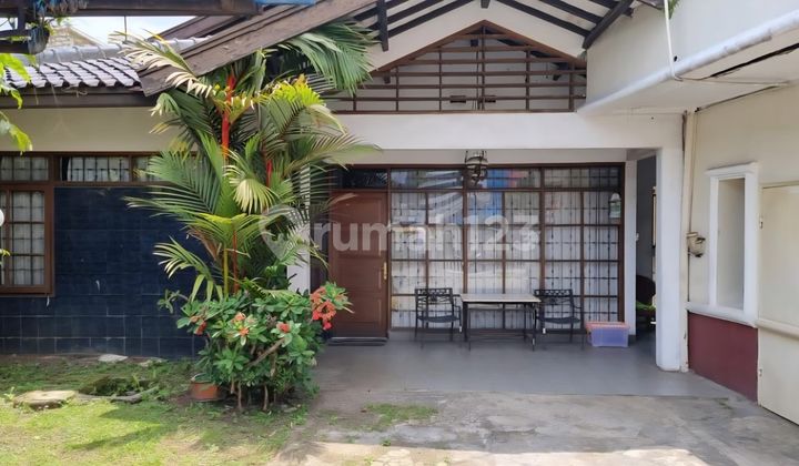 Dijual Tanah dan Rumah Bonus Mainroad Setiabudi Dijual Tanah dan Rumah Bonus Mainroad Setiabudi