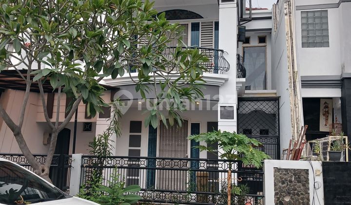 Rumah 2 Lantai Di Permata Buana Lebar 8m Luas Tanah 144m2 Cocok Untuk Tinggal / Renov