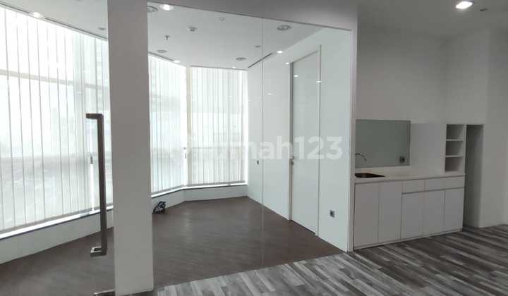 Office Apartment 333m2 Unfurnished Low Zone Office Apartment 333m2 Unfurnished Low Zone