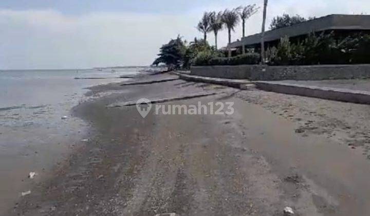 Beach land in a luxury villa environment in central Lovina