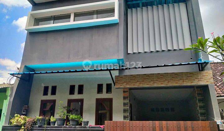 Rumah Cantik Minimalis 2 Lantai Di Kebo Iwa Utara 1