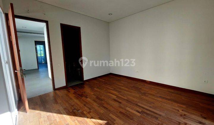 Villa Modern minimalis cukup 5 menit ke bypass nusa dulu atau pintu toll 2