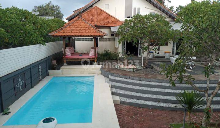 Villa style house with rice field view in Kerobokan, 4 bedrooms 1