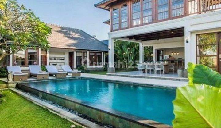 Luxury villa full view laut dan hamparan sawah di jalan pantai kedungu 1