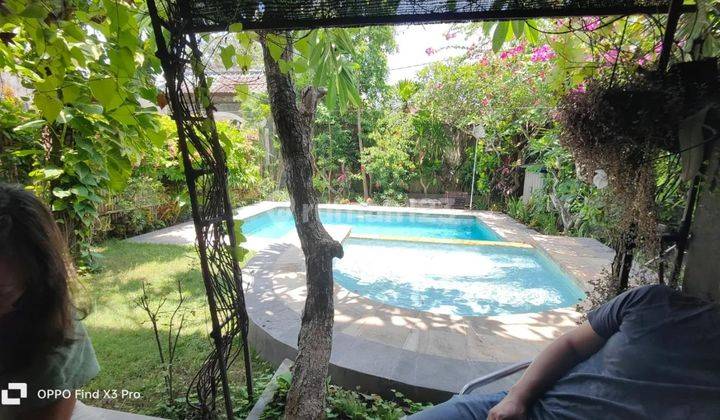 Villa style klasik tropical di mertasari Kerobokan, 5 kamar tidur 1