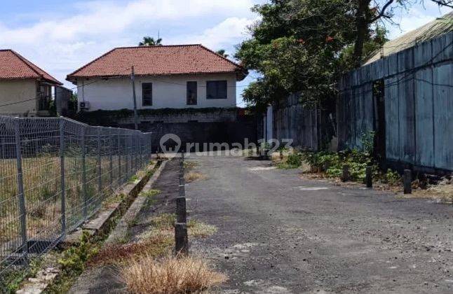 Land in Petitenget Seminyak, access road 7 meters asphalt 1