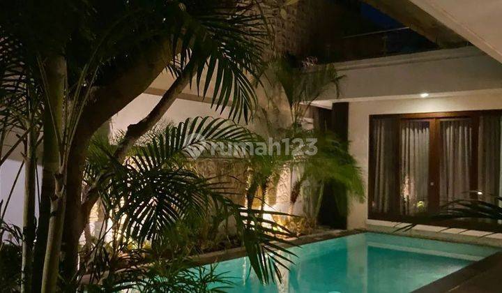 Luxury Villa 2 Lantai Dengan Desain Elegan di Jl. Umalas Bumbak, Kerobokan 1