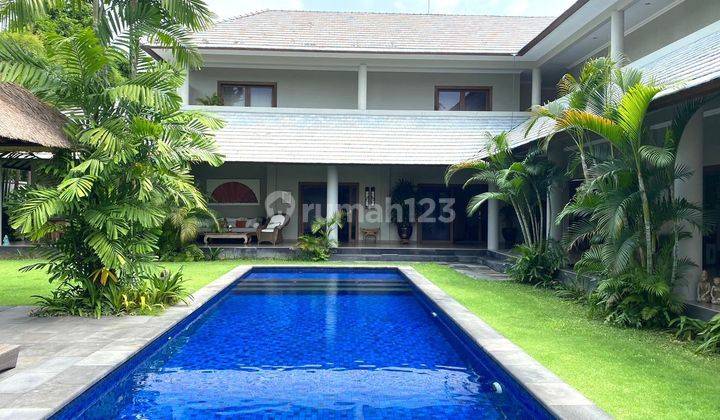 Negotiable, luxury villa in premium location 700 meters to Sanur beach, fully furnished 1