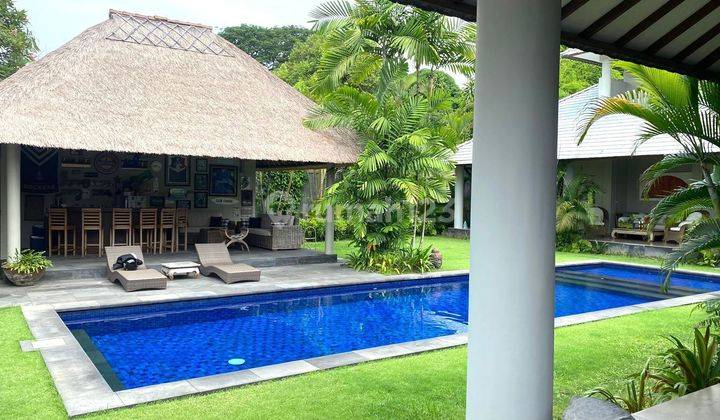 Negotiable, luxury villa in premium location 700 meters to Sanur beach, fully furnished 2