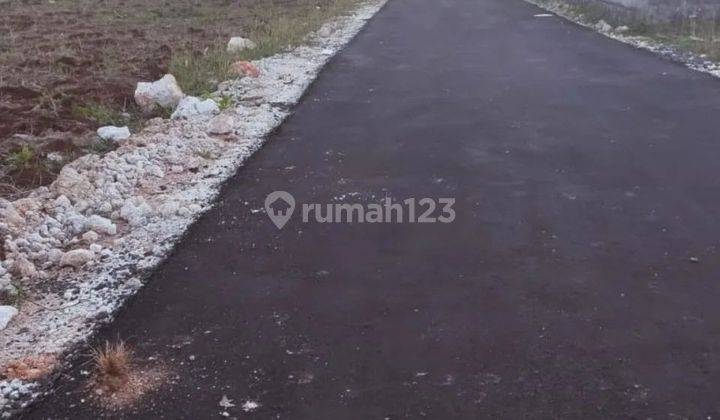 Tanah bentuk kotak di jalan pantai Pandawa, Nusa dua 1