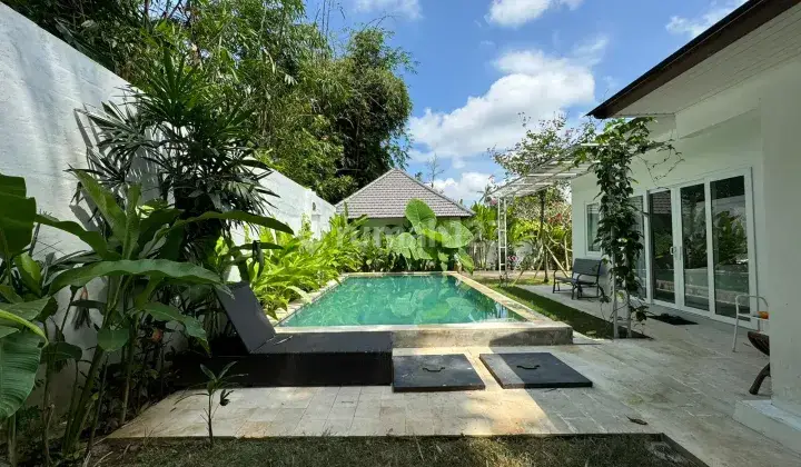 Luxury Villa 3 Bedrooms Hotel and Villa Area in Ubud 1