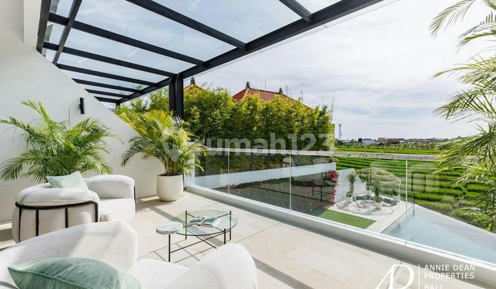 Jual Villa Freehold 5br Dengan Pemandangan Hijau Canggu