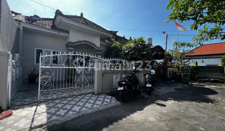 Rumah 3 Kamar di Taman Sari Kerobokan Badung Bali