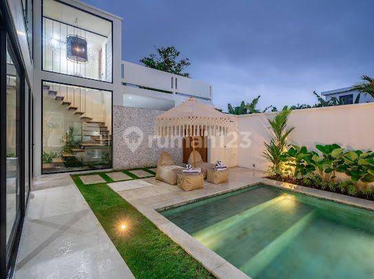 Luxury Villa Located in Central Seminyak 10 Minutes to the Beach 2