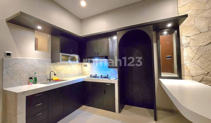 Luxury Modern Minimalist 5-Bedroom House in Gandapura, East Denpasar 2