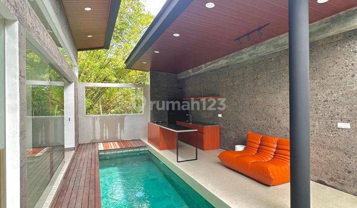 Villa Baru Modern Minimalis di Ubud, Open Living Room 1