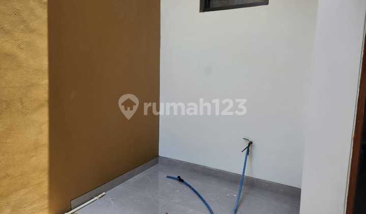Modern Minimalist New House in Renon, South Denpasar 2