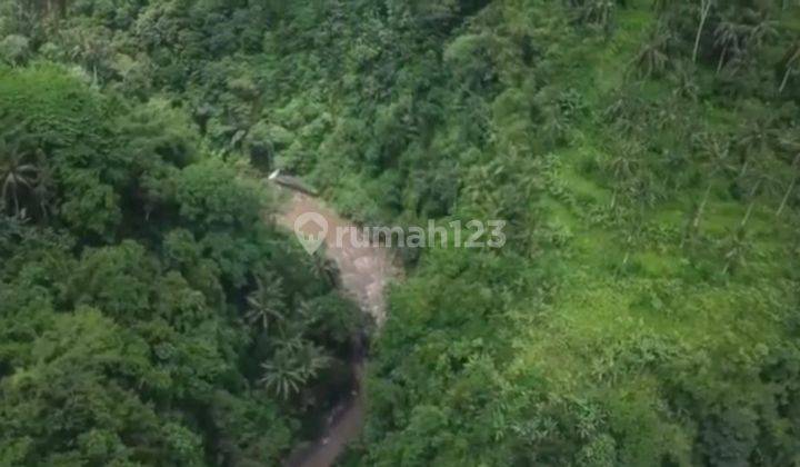 Land los tening river resort area in Ubud, Private road 1