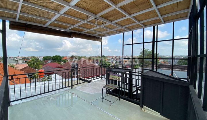 Rumah Modern Minimalis 2 Lantai Dekat Pantai Canggu