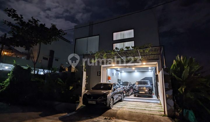 Villa Mewah Minimalis View Sawah Di Pantai Saba Gianyar