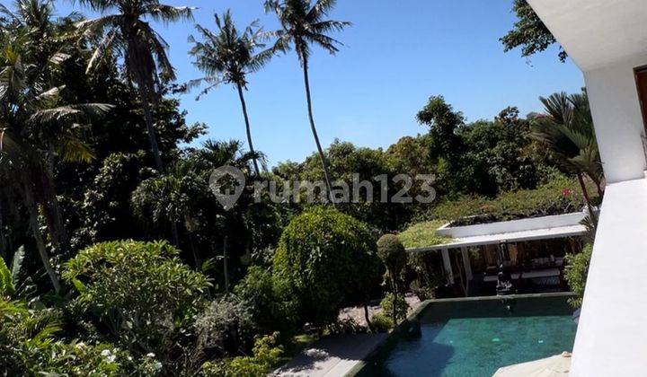 Luxury 6-Bedroom Villa with Stunning View in Tumbak Bayuh Canggu Luxury 6-Bedroom Villa with Stunning View in Tumbak Bayuh Canggu