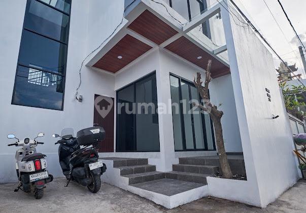 New Modern 2-Story Villa in Tibubeneng Canggu