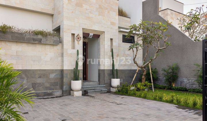 Luxury 3 Bedroom Villa In Uluwatu, 10 Minutes To The Beach 2