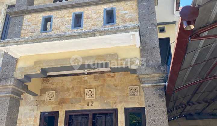 Rumah Minimalis Modern 5 Kamar Strategis di Palapa Sidakarya 2