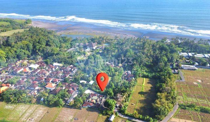 Tanah datar dekat pantai Kelating, akses jalan 5 meter 2