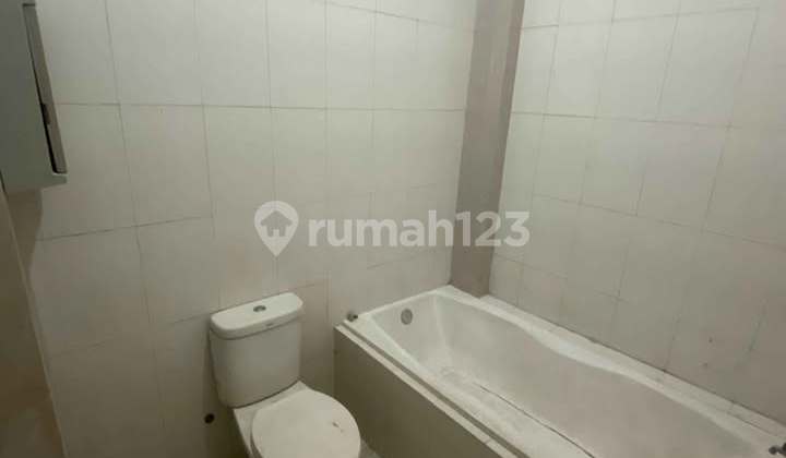 2-Story House Ready to Occupy on Merpati Street, West Denpasar 2