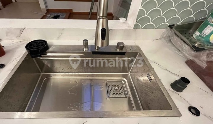 Modern Minimalist 2-Story House in Gunung Gede, West Denpasar 2