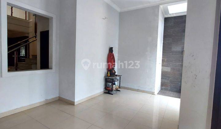 Rumah 3 Lantai Bagus SHM di Cideng Hitung Tanah 2