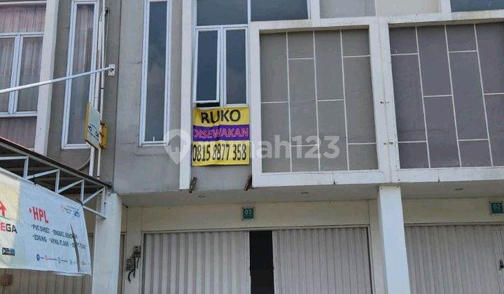 Ruko 2,5 Lt, Dijalan Bulevard