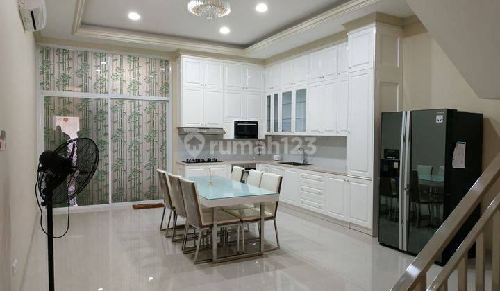 Rumah Vikamas 3 Lantai Shm Bisa Kpr Bebas Banjir Granite