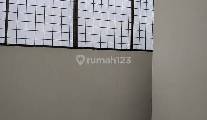 Rumah Vikamas 3 Lantai Shm Bisa Kpr Bebas Banjir Granite