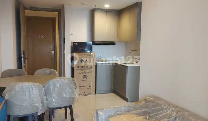 Brand New Gold Coast 1 Bedroom Fully Furnished Only 1 Unit Available