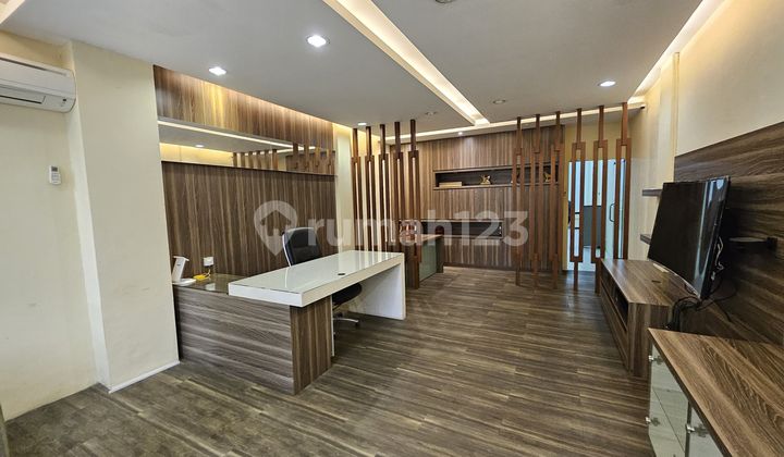 Ruko Roxy Mas Siap Pakai Bagus Lokasi Bagus tidak dekat expedisi bisa kpr