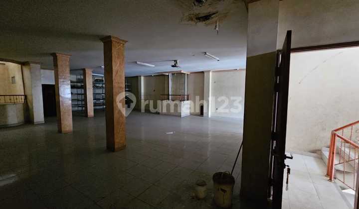 Rumah Mewah Utk Tinggal dan Usaha di Bungur Besar Siap Huni bs kpr 2