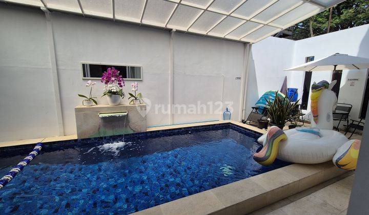 Kesempatan Langka: Disewakan Rumah Mewah dengan Kolam Renang di Legenda Wisata Cibubur 2