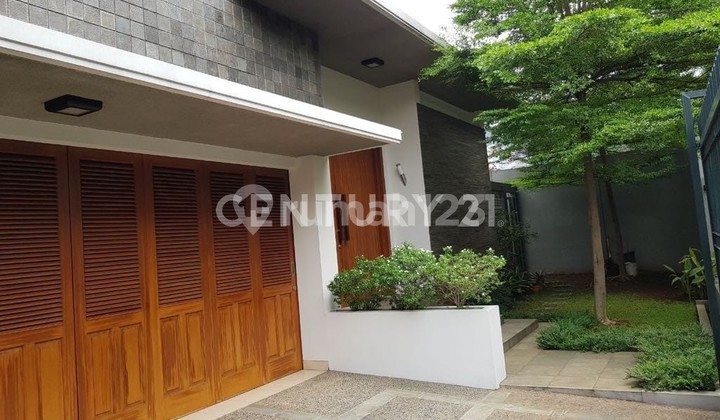 Dijual Rumah Hook di Daerah Kemang Jakarta Selatan 2