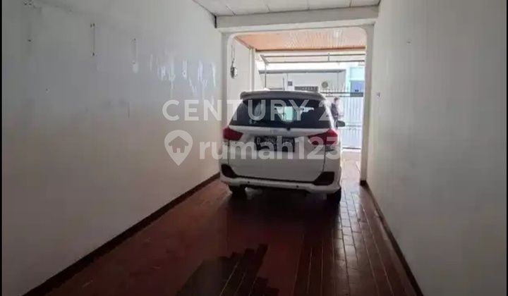 Ready-to-Occupy House in Rawamangun, Jln Ikan Ikan 2