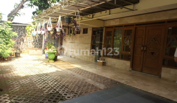 House for Sale in Cempaka Putih Tengah, Very Promising Location House for Sale in Cempaka Putih Tengah, Very Promising Location