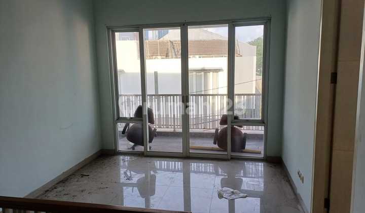 RUMAH CANTIK DI CEMPAKA PUTIH TENGAH DEKAT RS ISLAM DAN RS YARSI 2