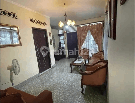 Rumah Cempaka Putih Tidak Banjir Lokasi Nyaman  2