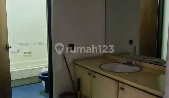 Two-story House near Permata Hijau Area, South Jakarta. Two-story House near Permata Hijau Area, South Jakarta.