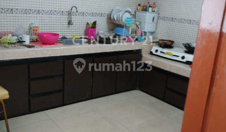 For Sale Super Strategic House in Kramat Jati, East Jakarta 2