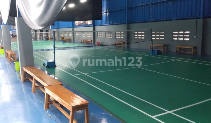 Warehouse with Badminton Court in Kapuk, West Jakarta Warehouse with Badminton Court in Kapuk, West Jakarta
