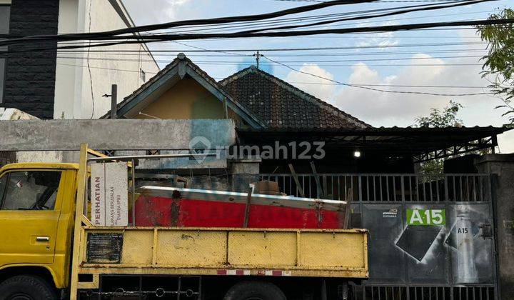 Strategic House Facing North in Canggu Bali on Jalan Besar 2